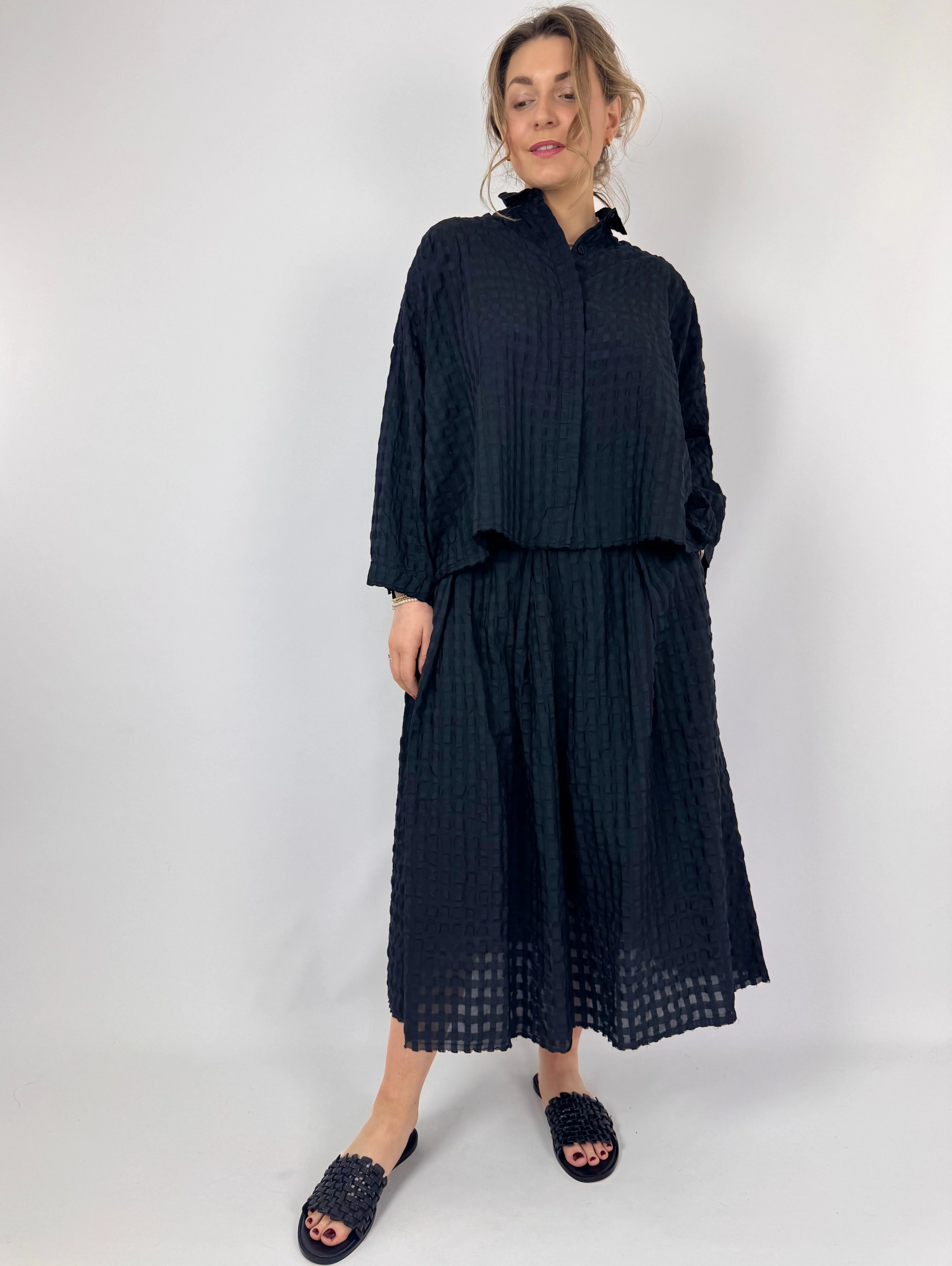 Aequamente 142 Skirt Black