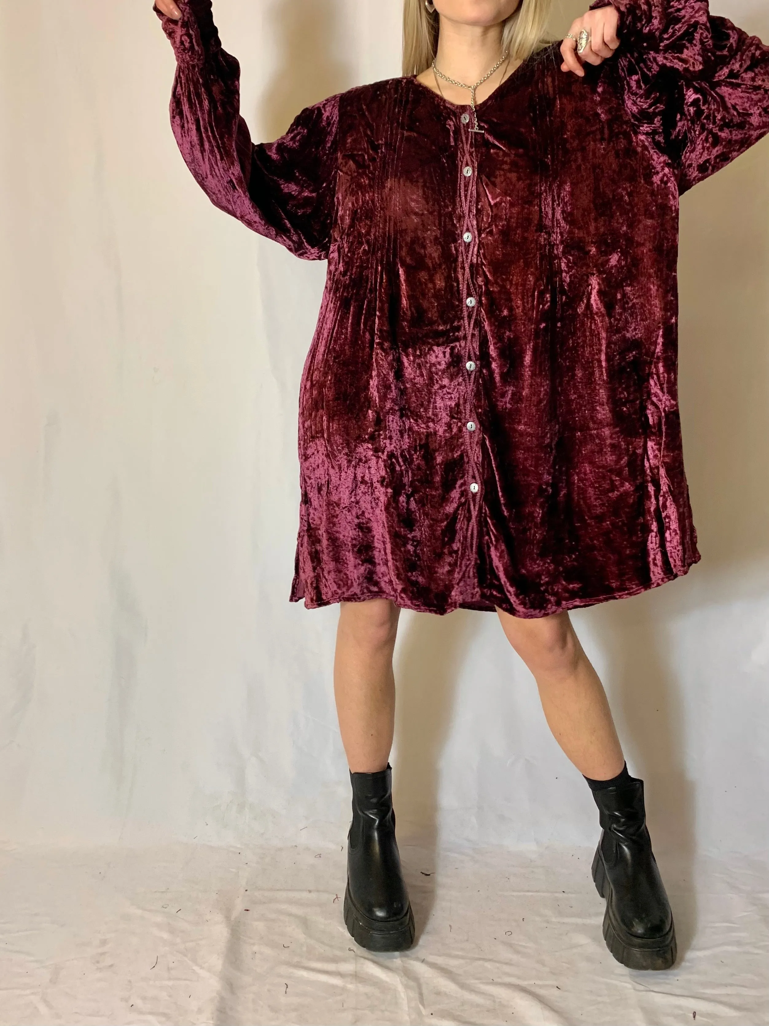Bishop Sleeve Velvet Overcoat