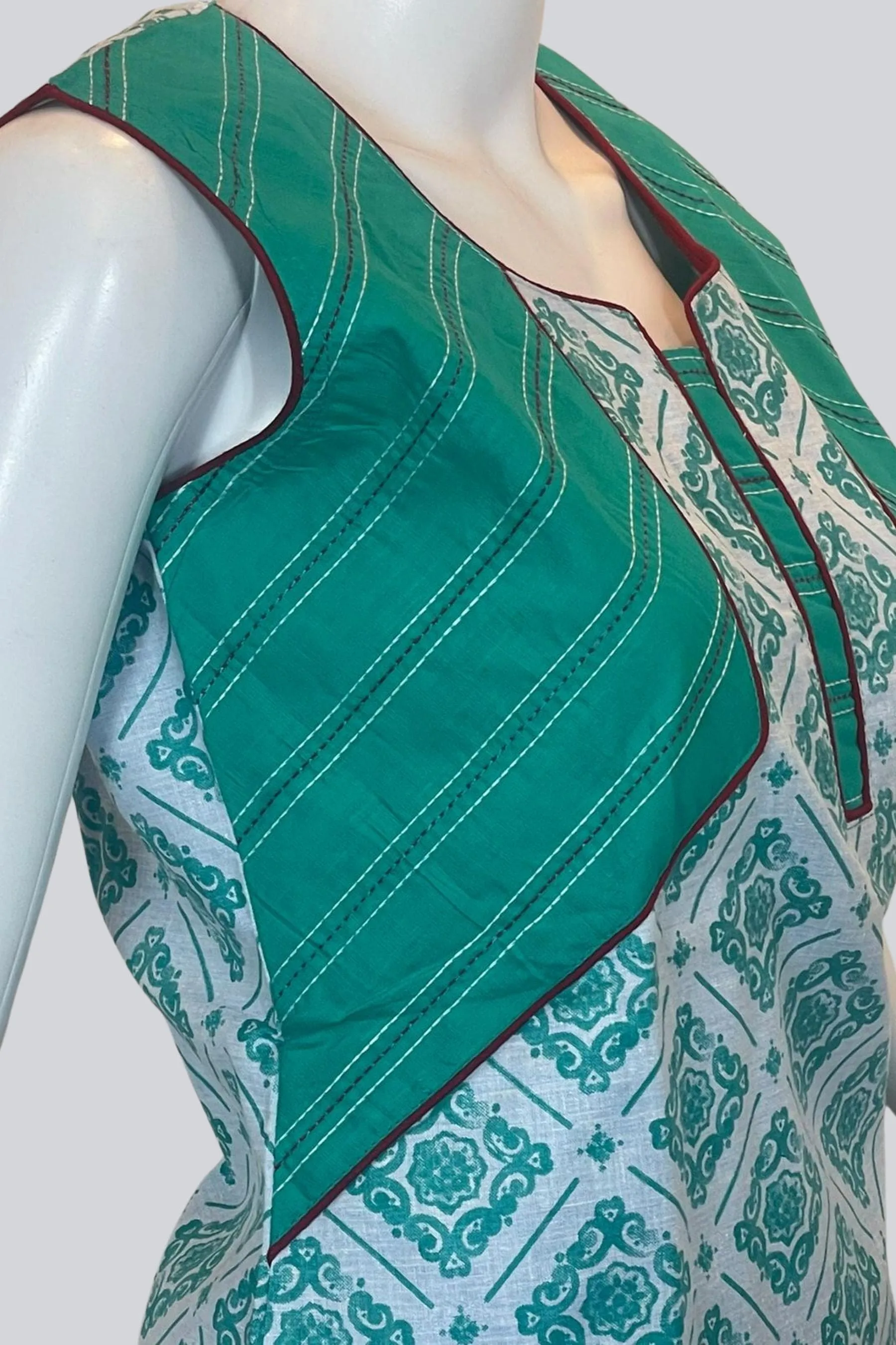 Chic Cotton Kurti: Short Length, 28" with Stylish Attached Sleeves