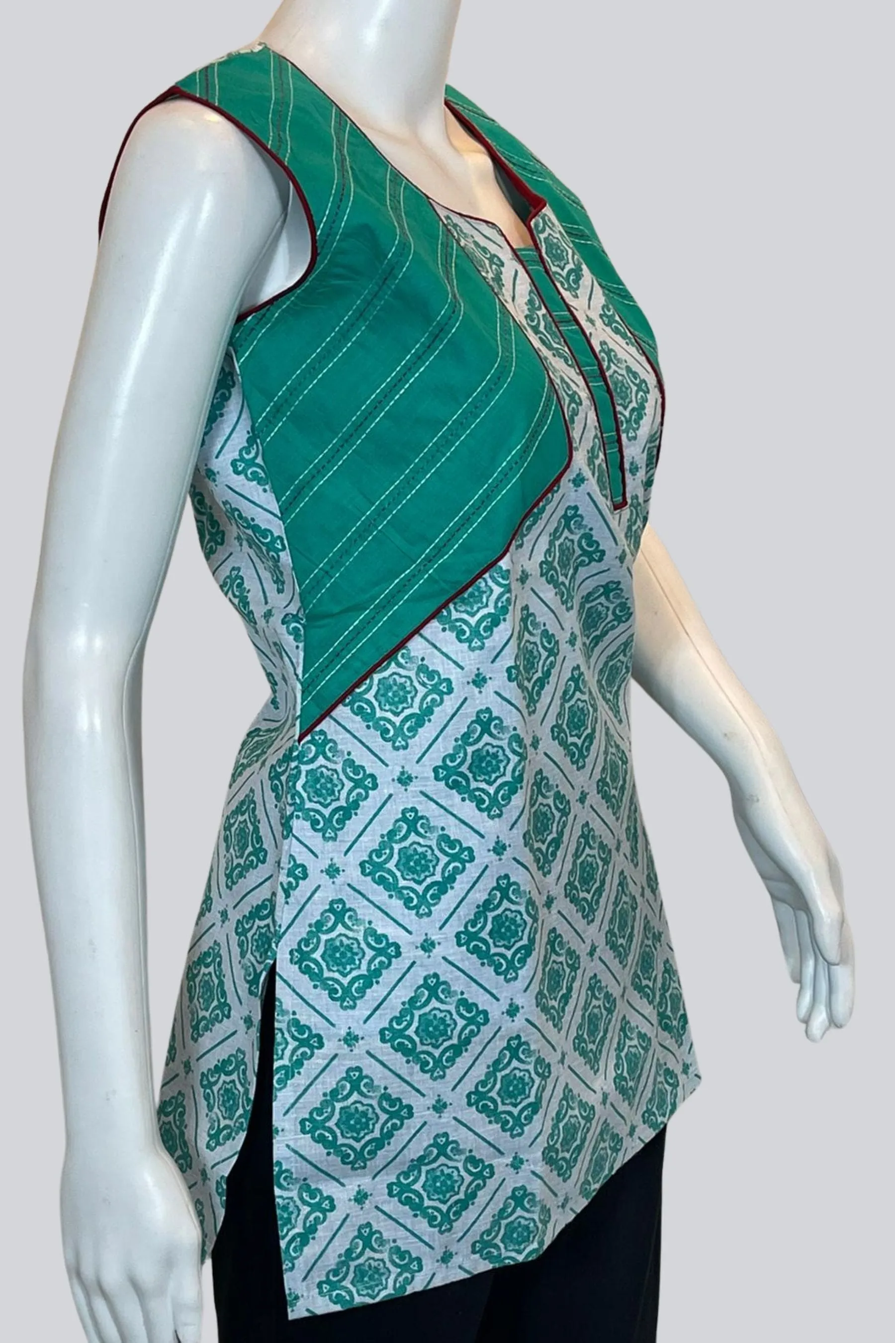 Chic Cotton Kurti: Short Length, 28" with Stylish Attached Sleeves