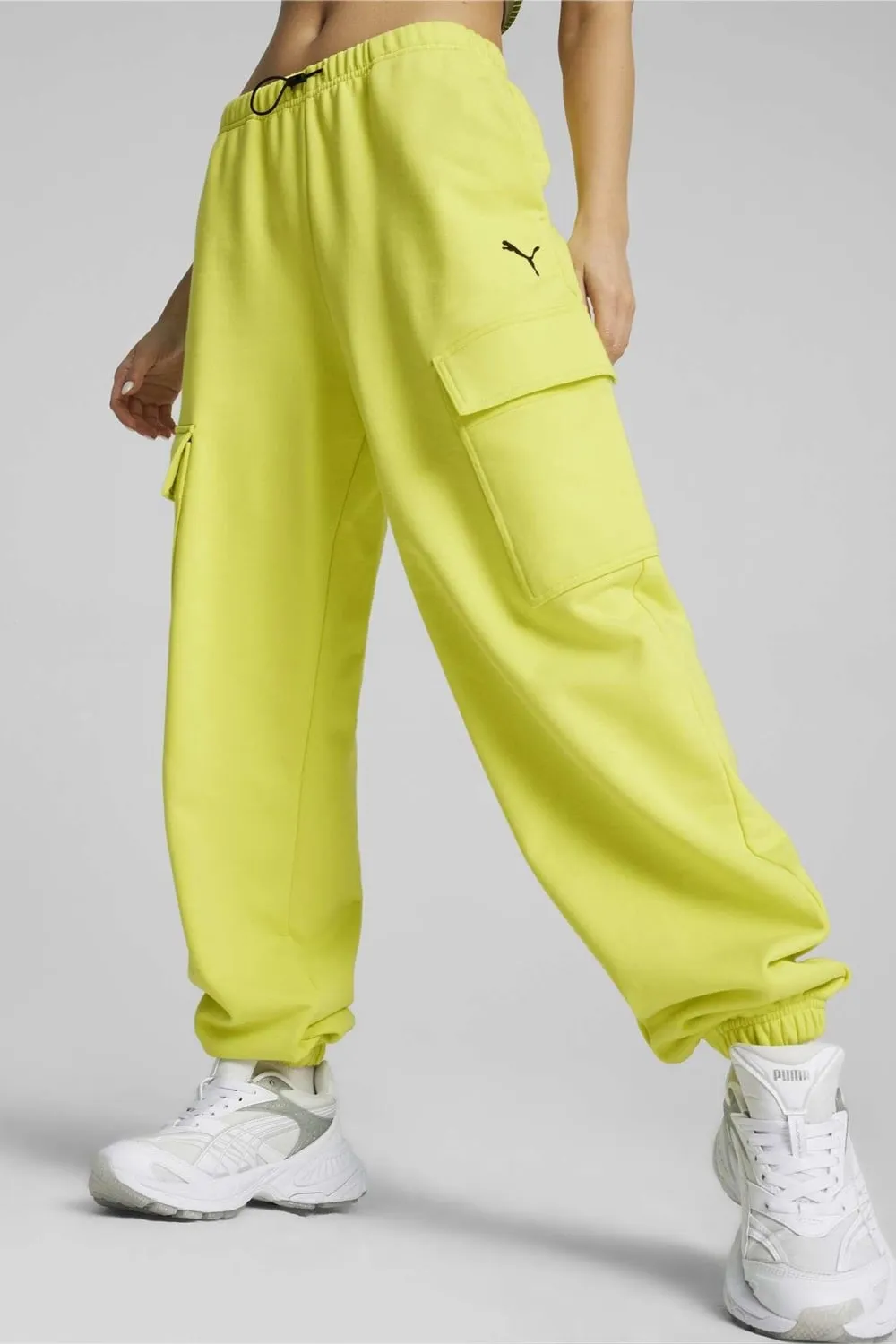 DARE TO Relaxed Sweatpants-Lime Sheen