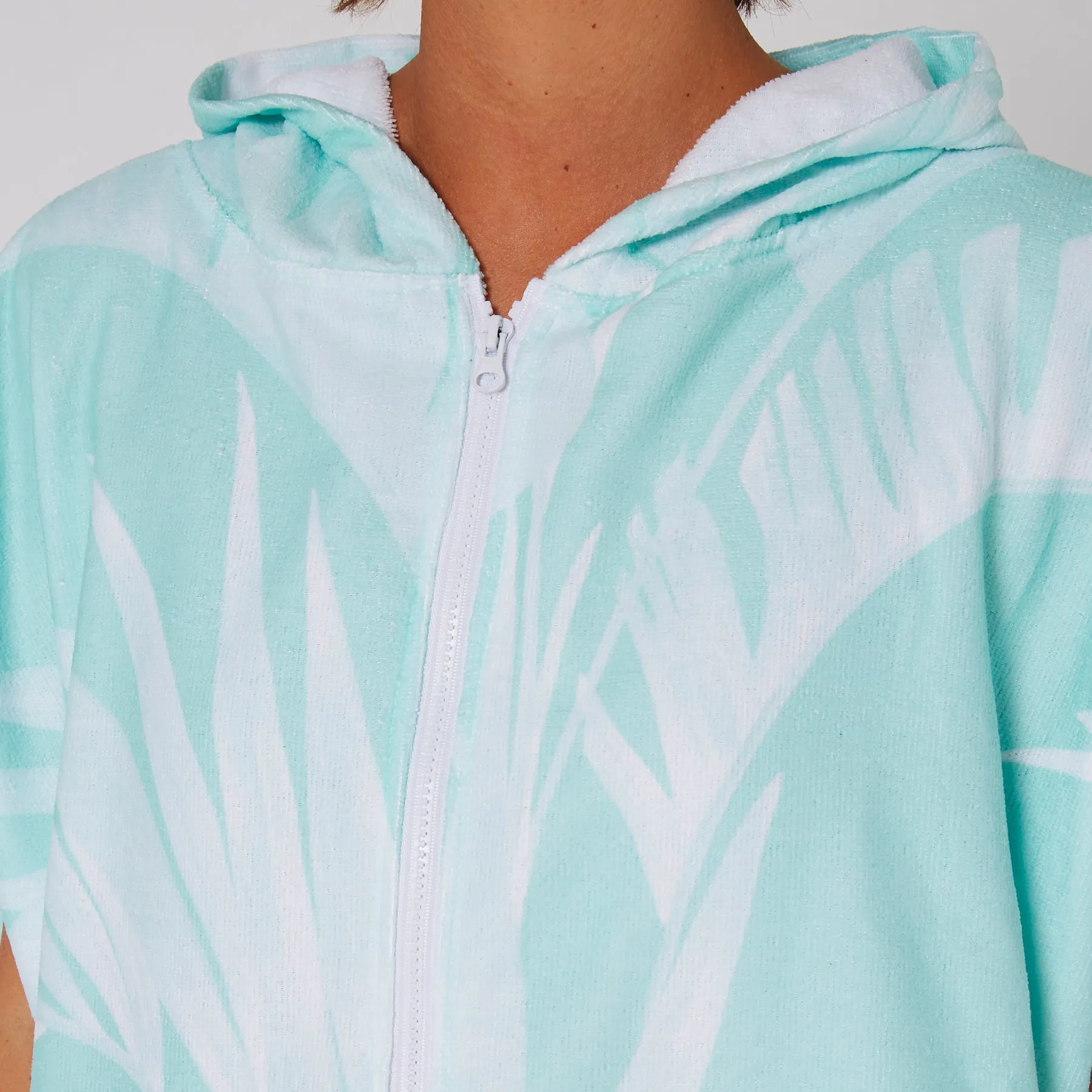 O&E Ladies Zip Front Hooded Poncho