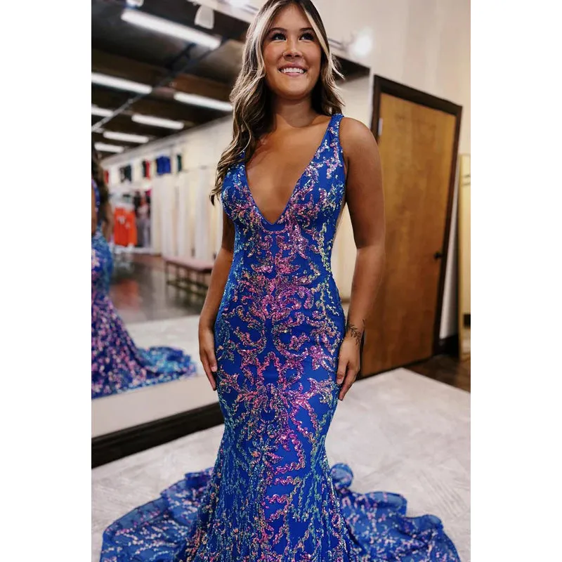 Trumpet/Mermaid Gorgeous & Charming Halter Sleeveless Sequins Backless Prom Dress