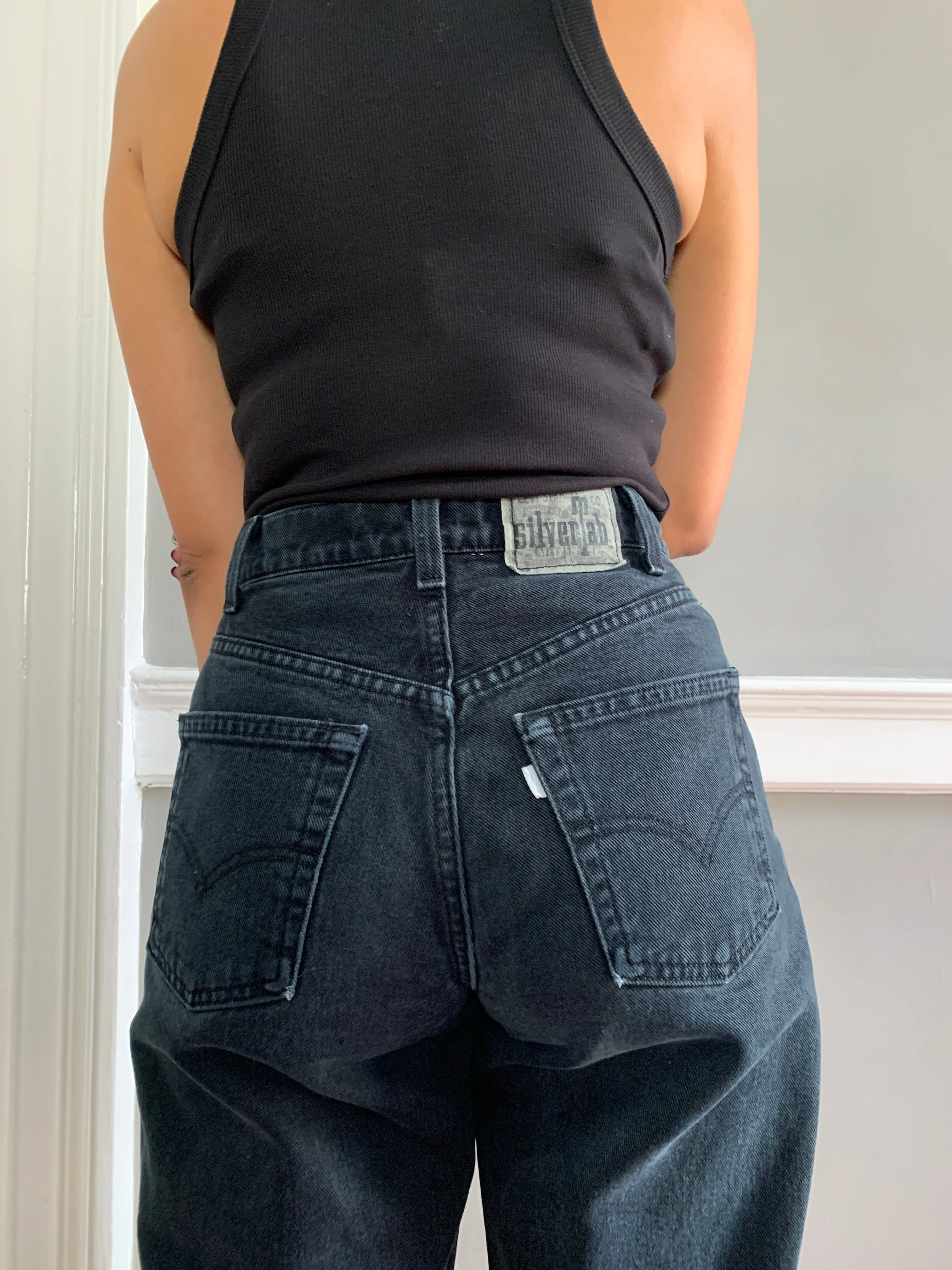 Vintage silver tab Levi jeans W28
